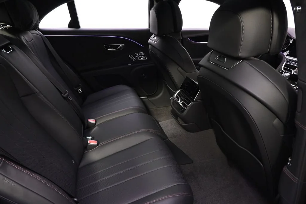 Used 2025 Q9l Bentley Black Edition image 19