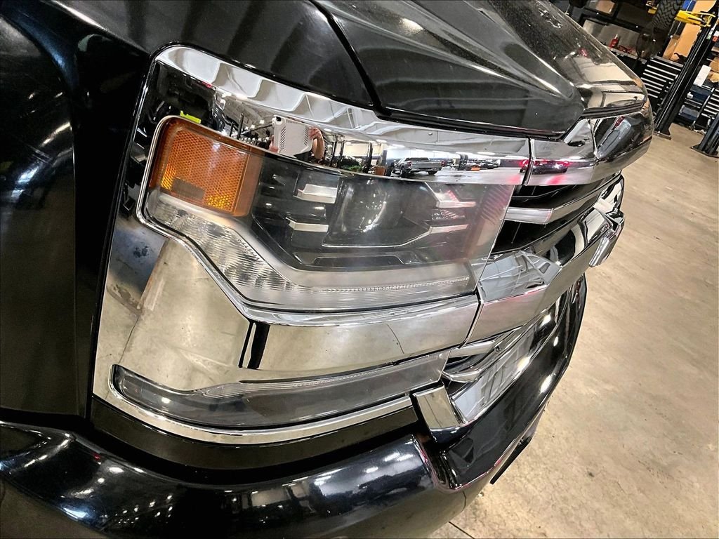 Used 2016 Black Chevrolet High Country image 34
