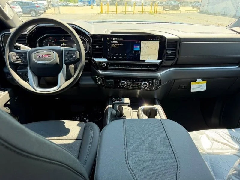 2026 GMC Sierra 1500 SLT - Photo 8