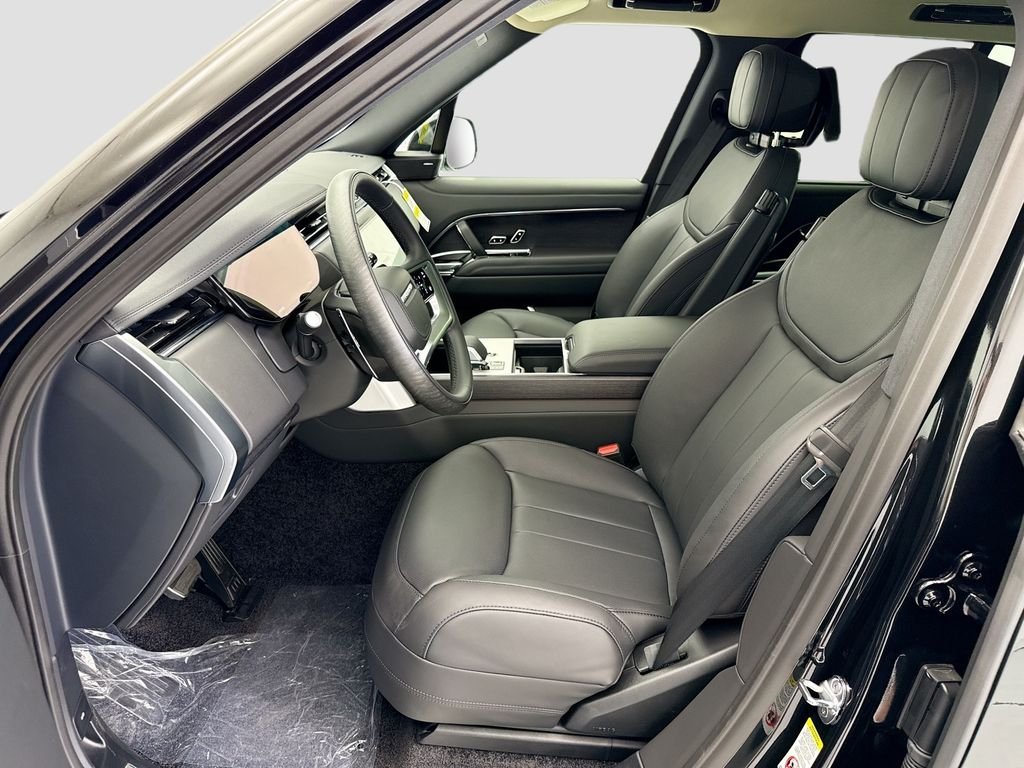 New 2026 Santorini Black LAND ROVER SE image 18