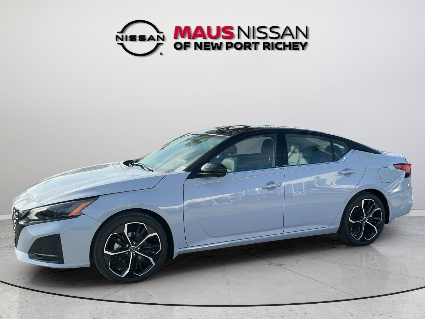 New 2026 Gray Nissan 2.5 SR image 5