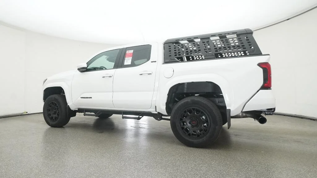 2025 Toyota Tacoma SR5 - Photo 29