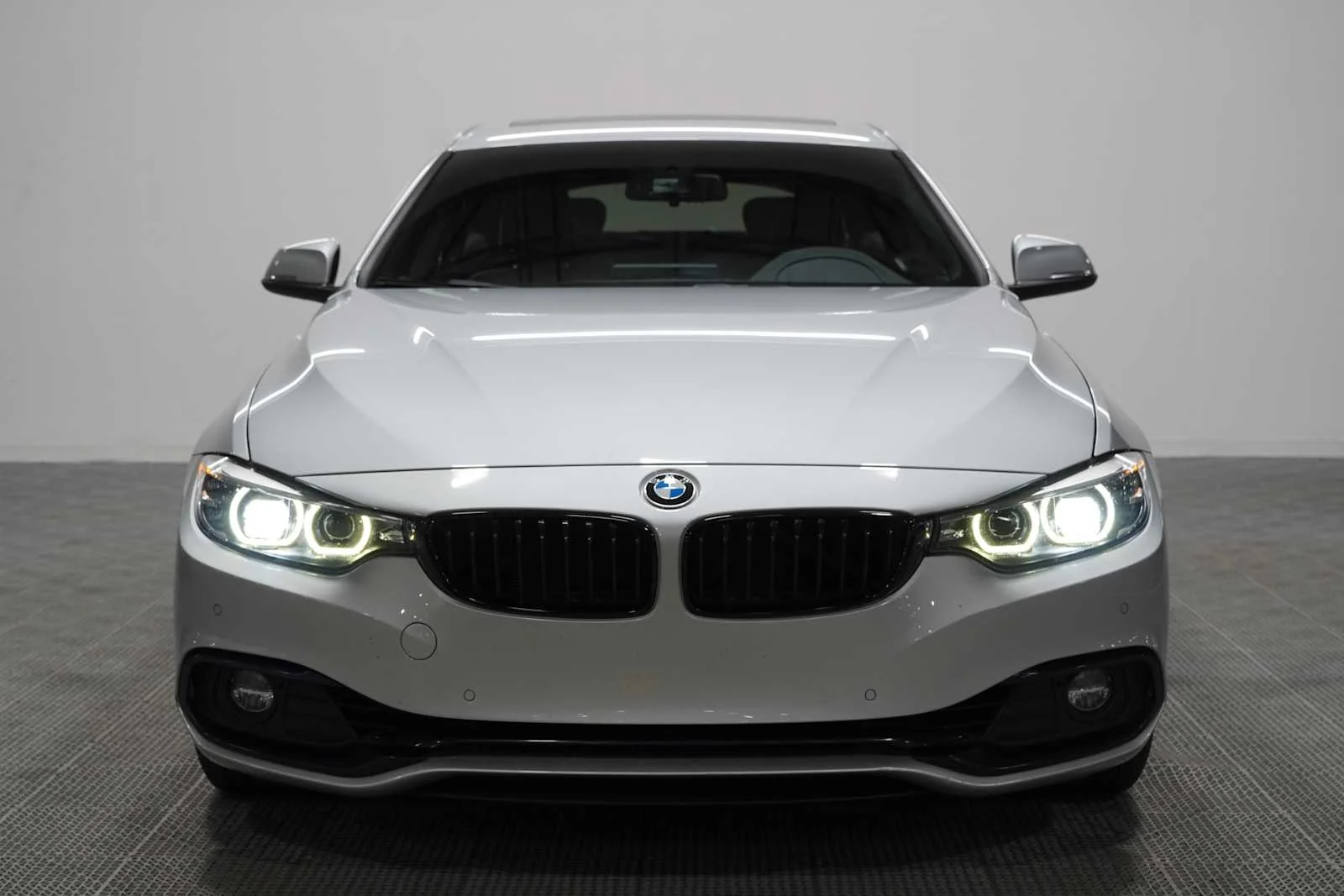 Used 2019 Glacier Silver Metallic BMW 430i image 2