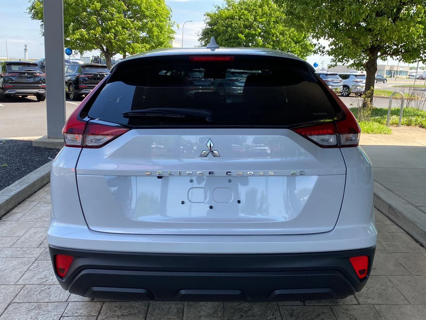 New 2026 White Diamond Mitsubishi ES image 6