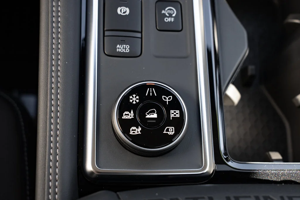 New 2026 Gun Metallic Nissan Platinum image 20