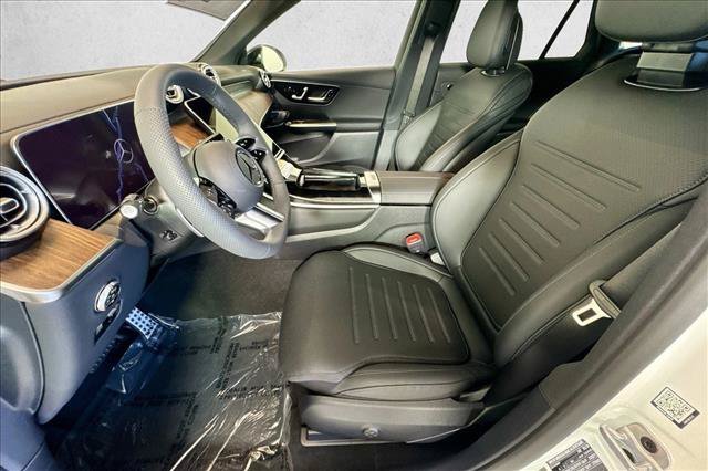 New 2026 Polar White Mercedes-Benz GLC 300 image 47