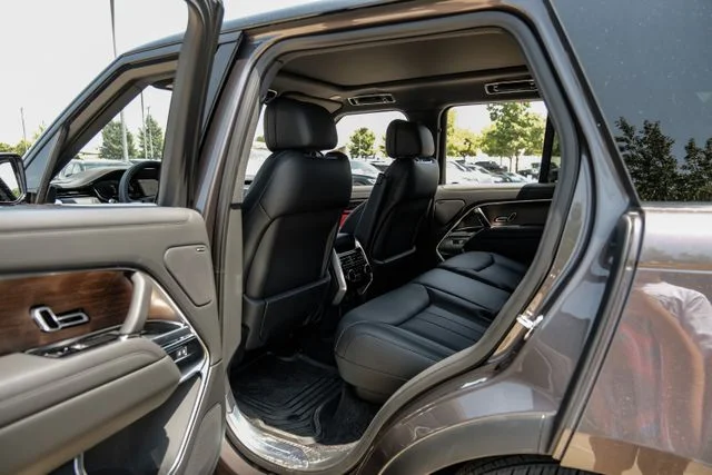 2026 Land Rover Range Rover SE - Photo 47
