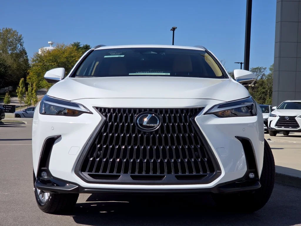 Certified Used 2026 Ultra White Lexus 350h Premium image 3