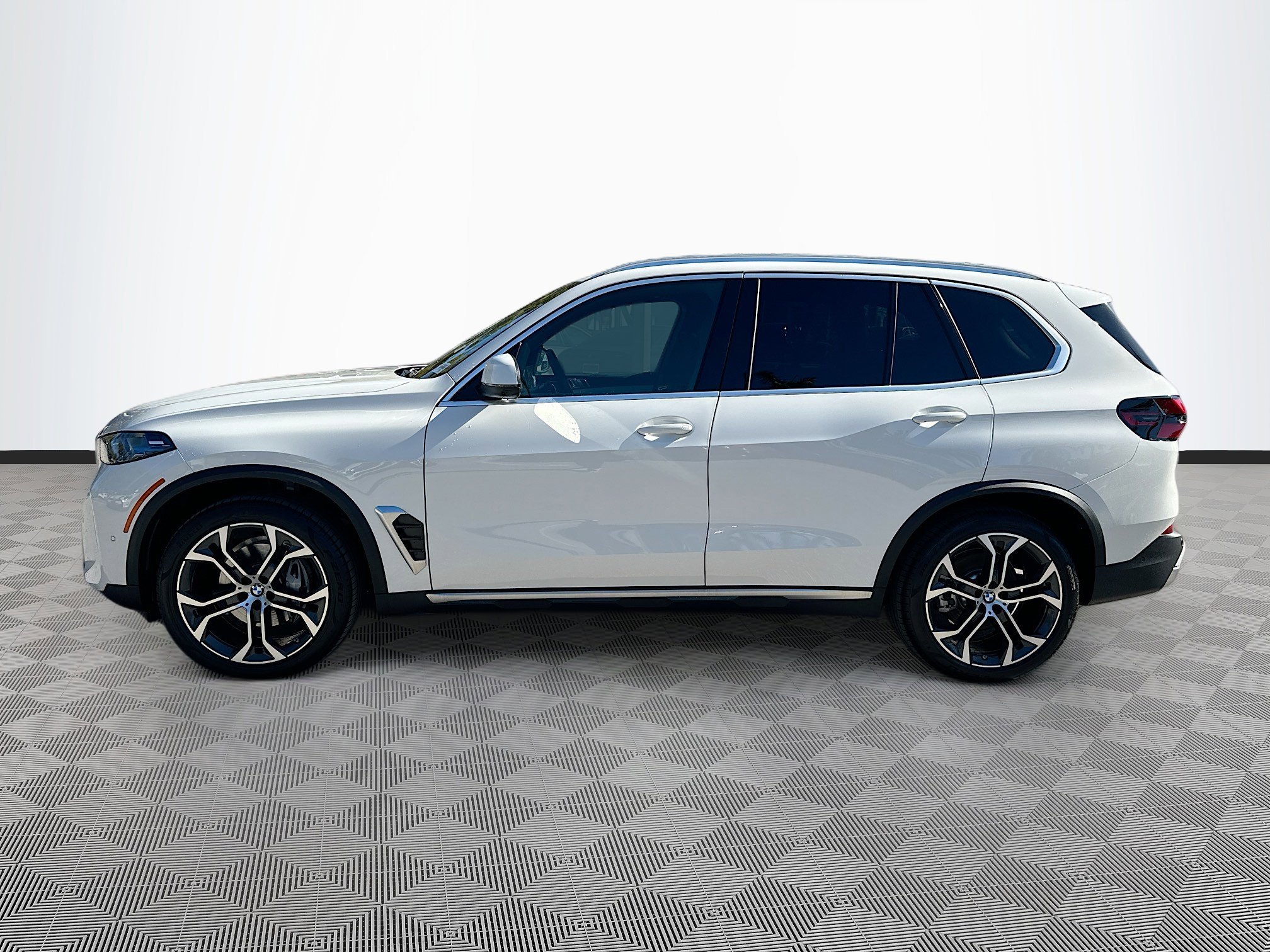 2026 BMW X5 40i - Photo 4