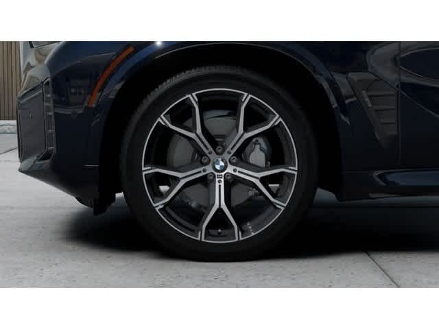 Used 2026 Carbon Black Metallic BMW xDrive40i image 13