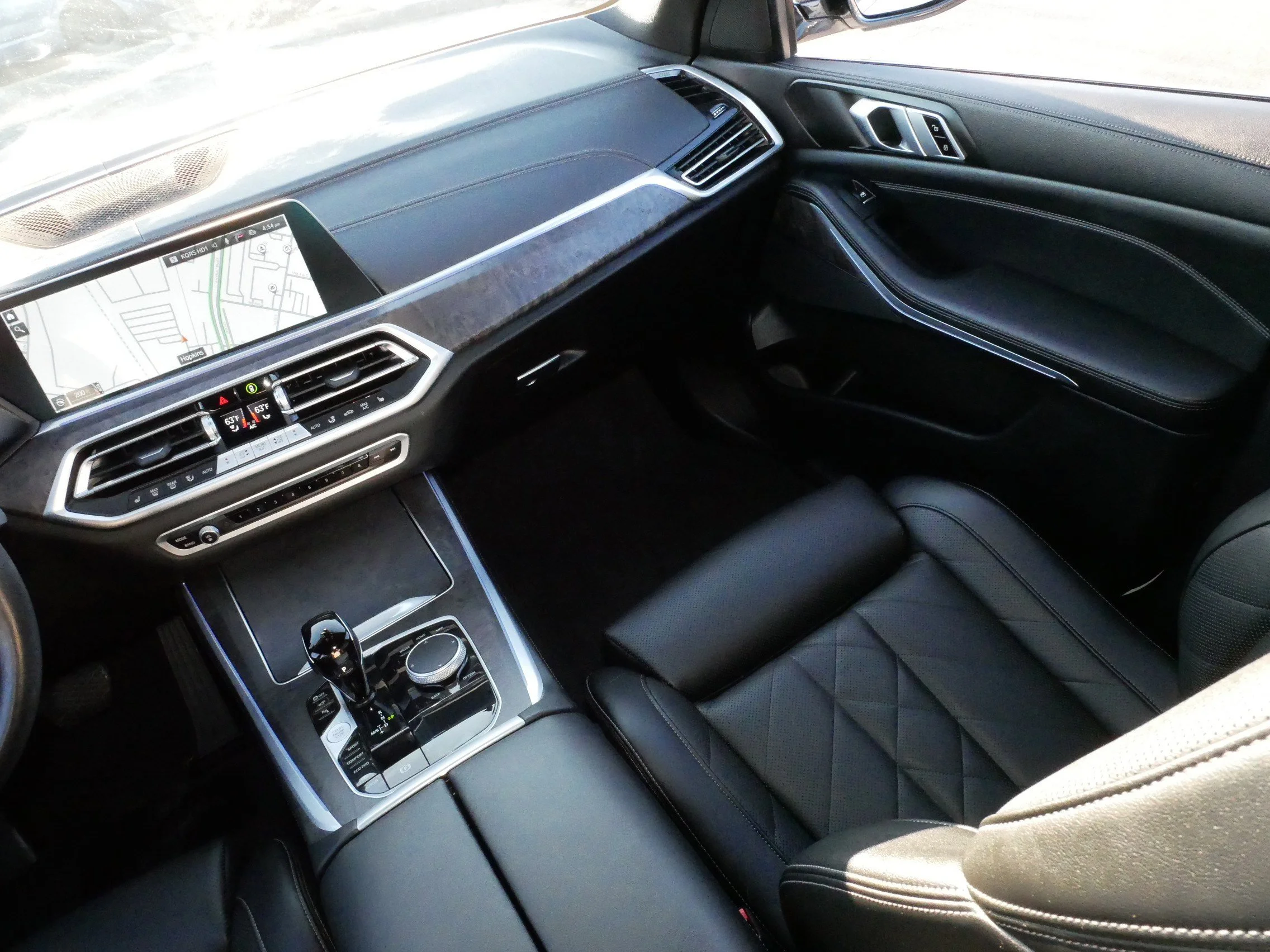 Used 2023 Alpine White BMW xDrive40i image 11
