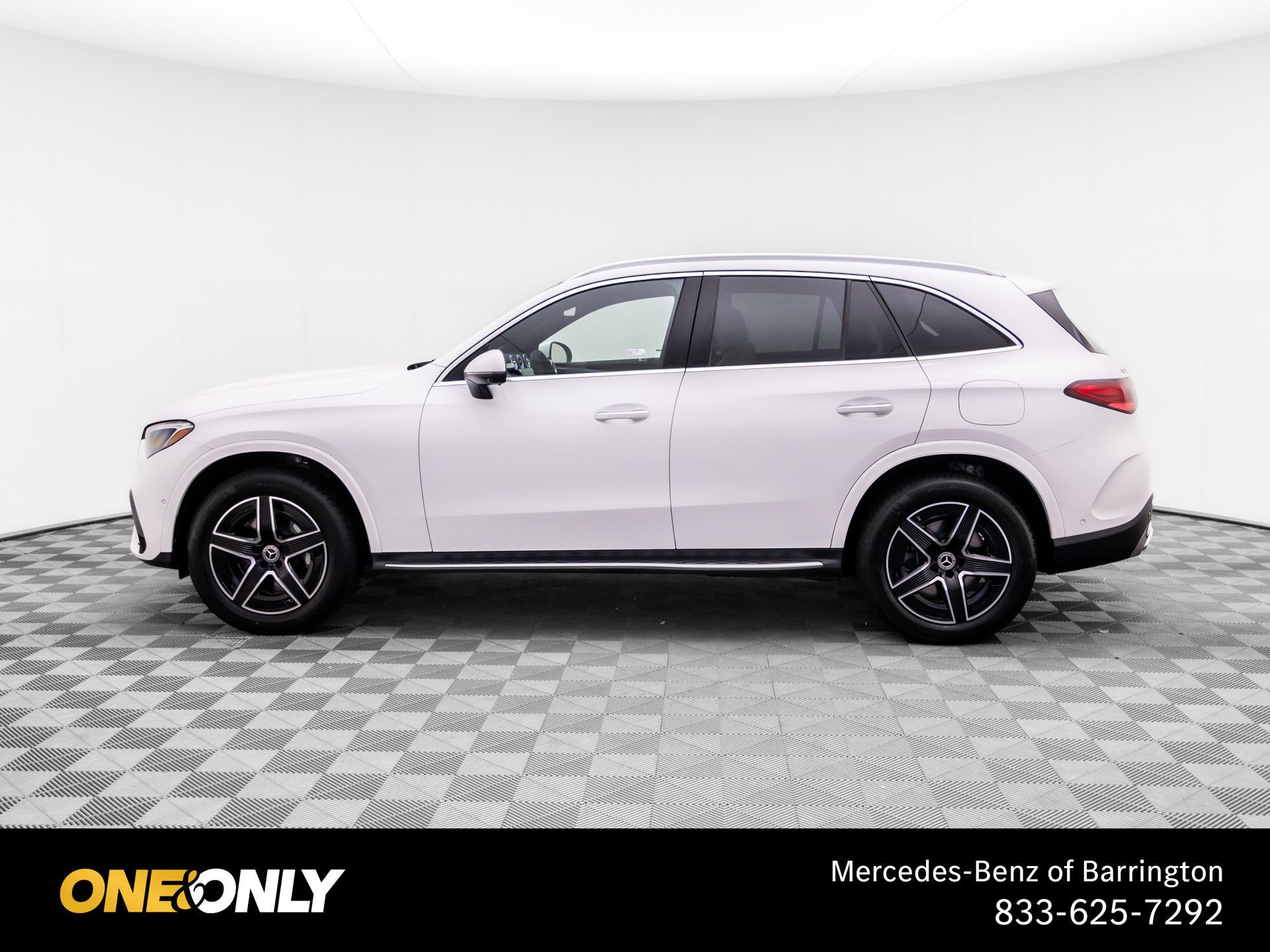 New 2027 Polar White Mercedes-Benz GLC 350e image 45