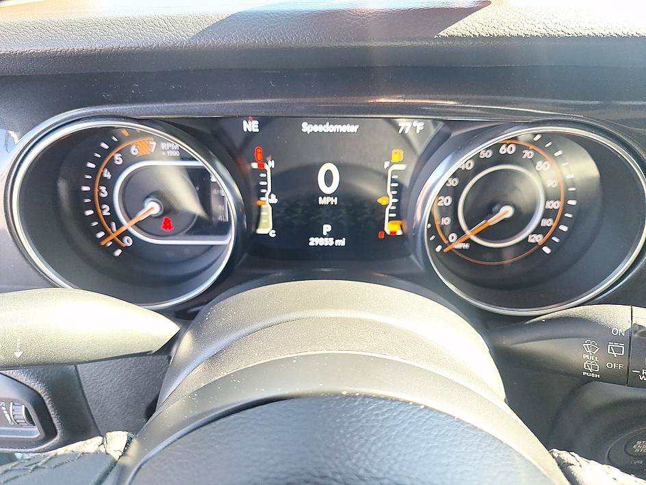 Used 2023 Earl Clearcoat Jeep Sport Altitude image 14