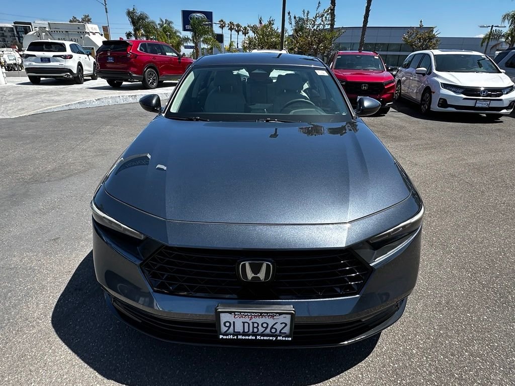 Used 2024  Honda LX image 3