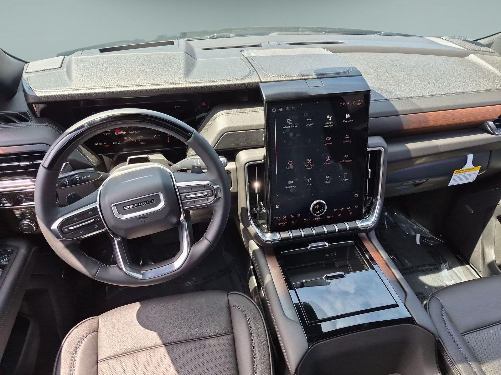 2026 GMC Yukon Denali - Photo 18