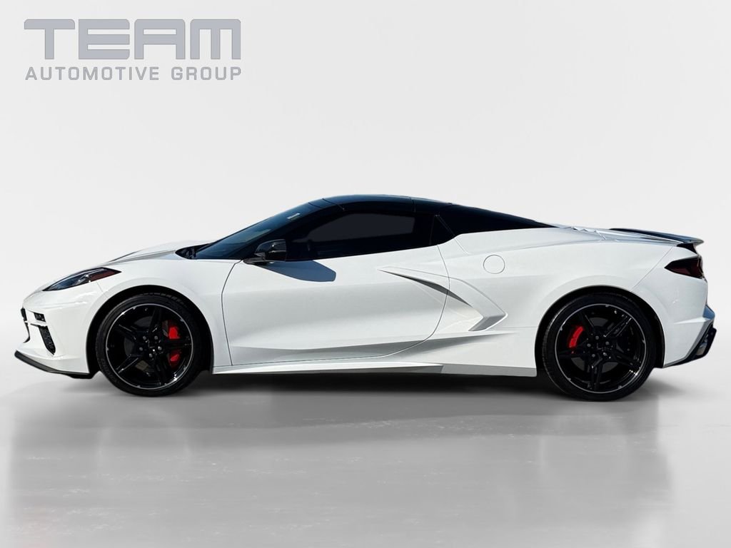 Used 2023 White Chevrolet Stingray image 4