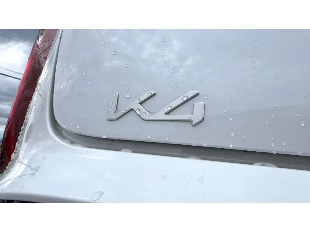 New 2026 Whi Kia LXS image 6