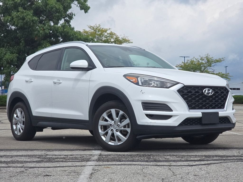 Used 2019 White Hyundai Value image 2