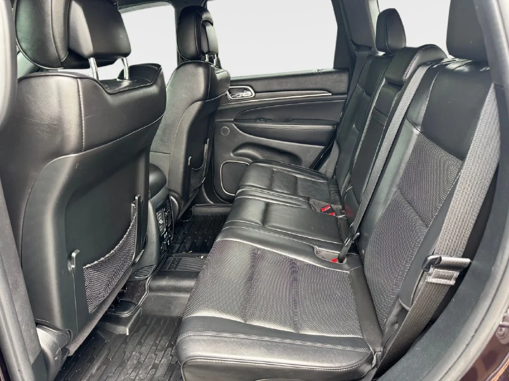 Used 2018 Red Jeep Overland image 16
