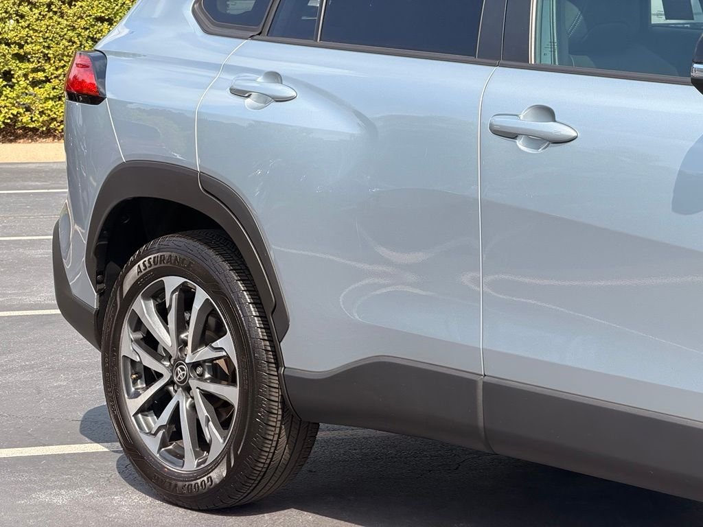 Used 2025 Silver Toyota XLE image 8