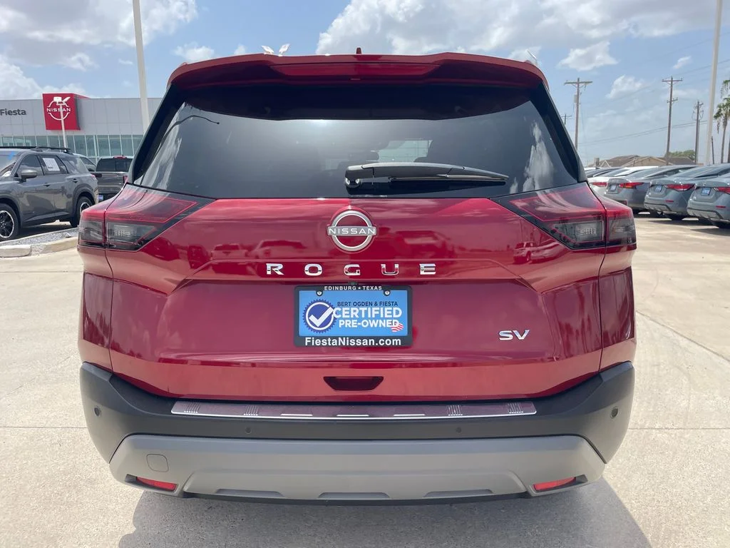 Used 2023 Red Nissan SV image 4