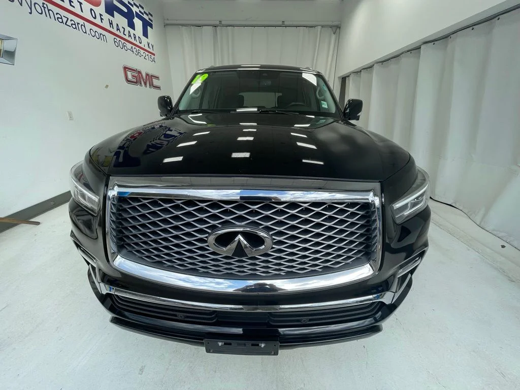 Used 2019 Black INFINITI LUXE image 2