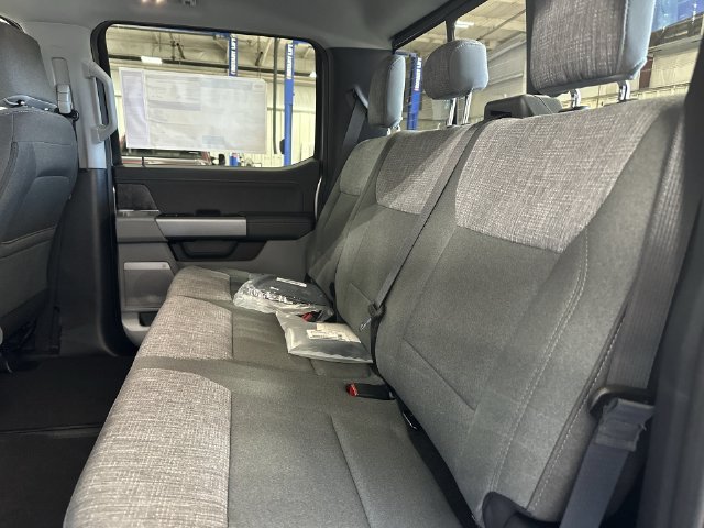New 2027 Silver Ford XLT image 30