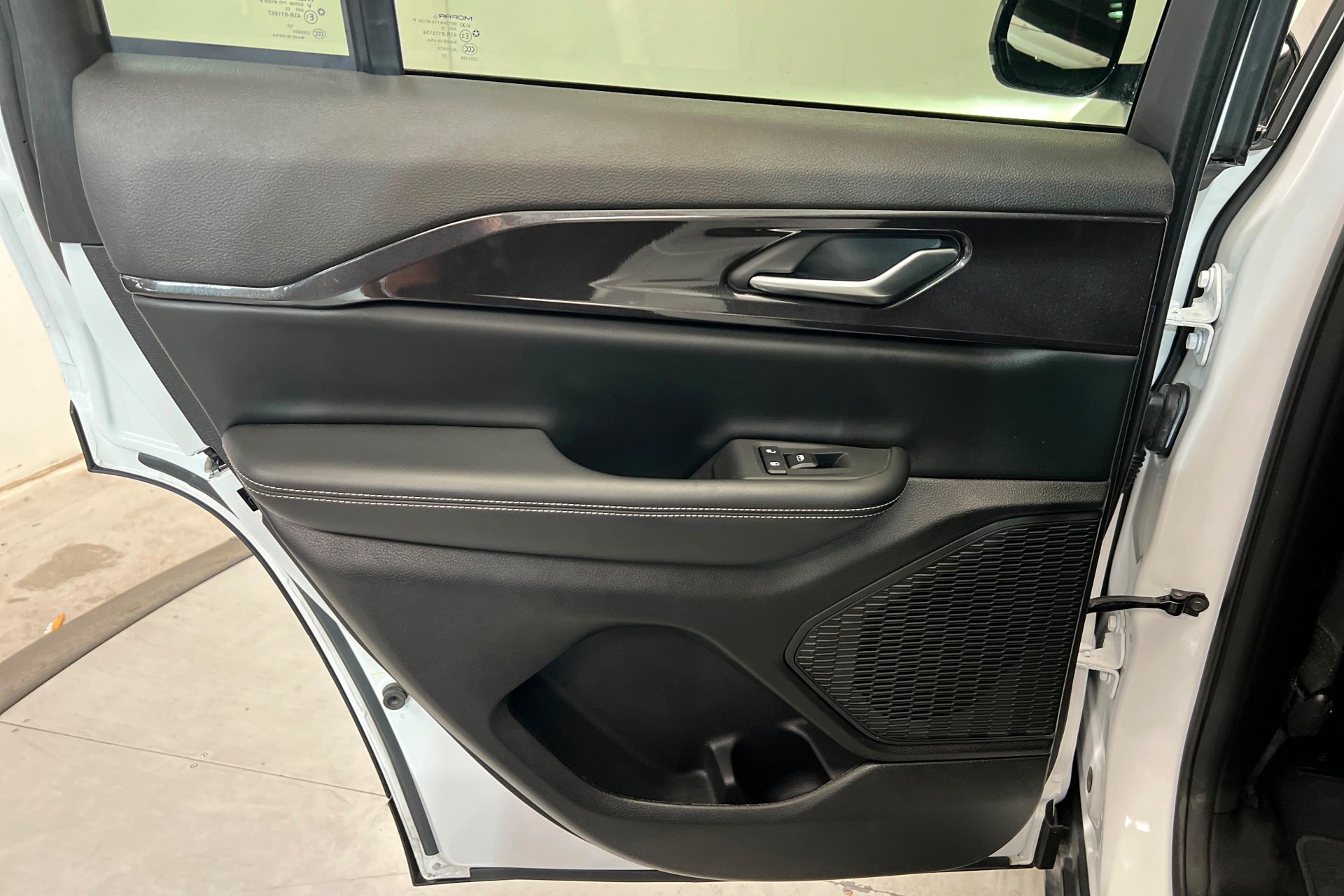 2023 Jeep Grand Cherokee Altitude - Photo 19