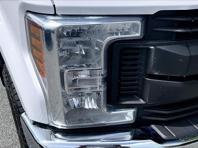 Used 2019 Oxford White Ford XL image 31