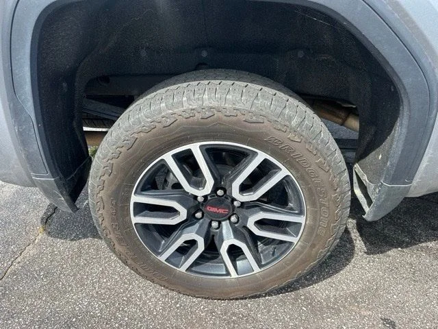 Used 2024 Silver GMC AT4 image 20