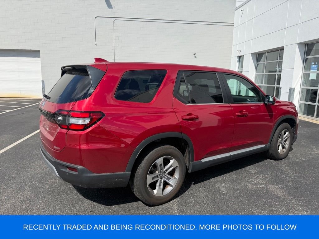 Used 2025 Red Honda EX-L image 2