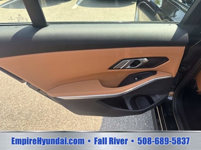 2023 BMW 3 Series 330i - Photo 16