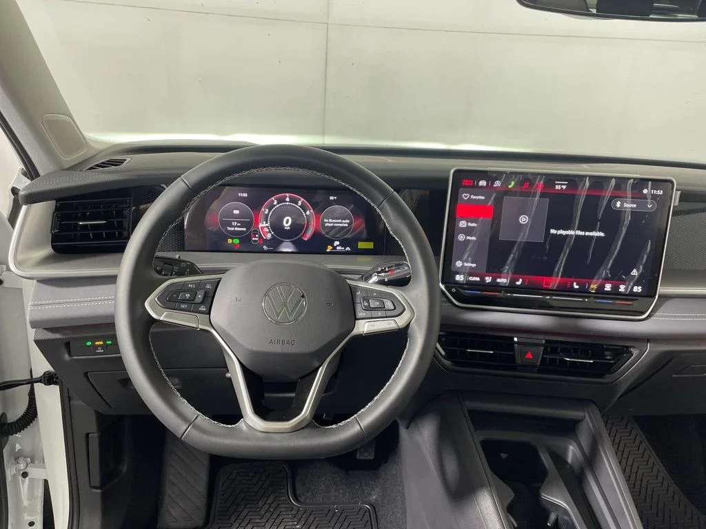 New 2026 White/off-white Volkswagen 2.0T SE image 12
