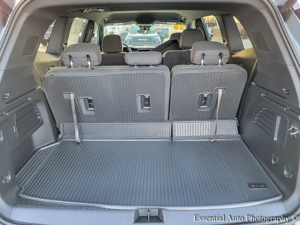 2026 GMC Acadia Elevation - Photo 18