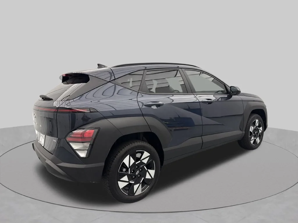 2024 Hyundai Kona SEL SUV Slide 10