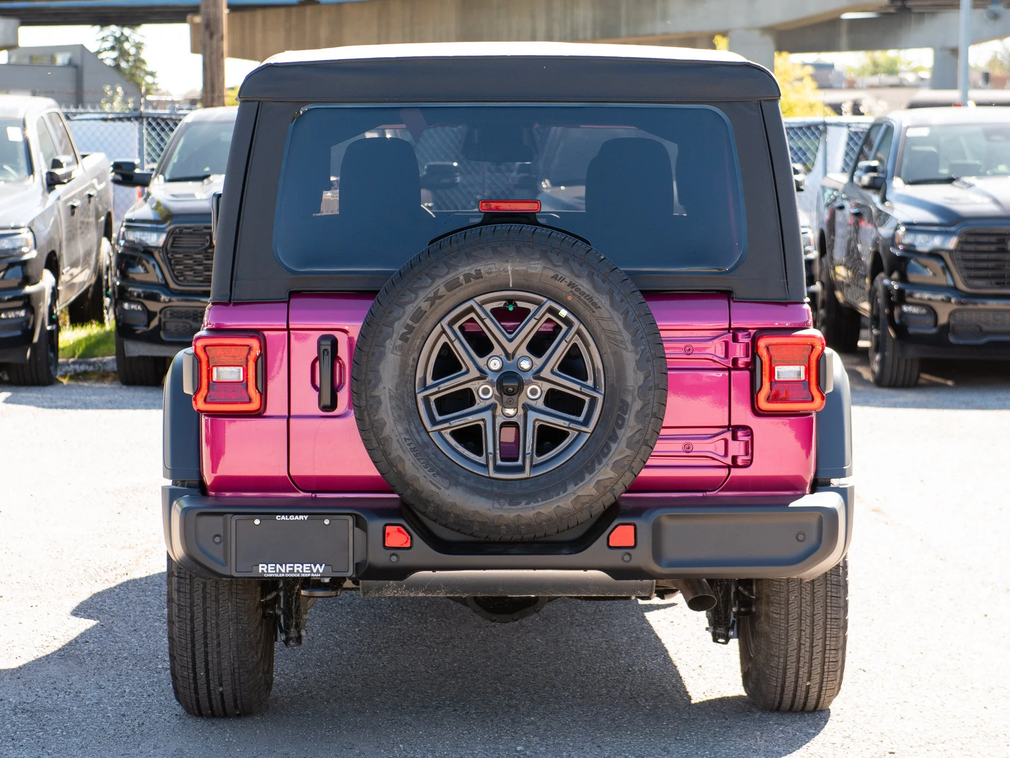 New 2026 limited edition tuscadero pearl Jeep Sport S* 4 Door 4x4, Soft Top, Rare Colour, Heated Seats, Remote Start image 5