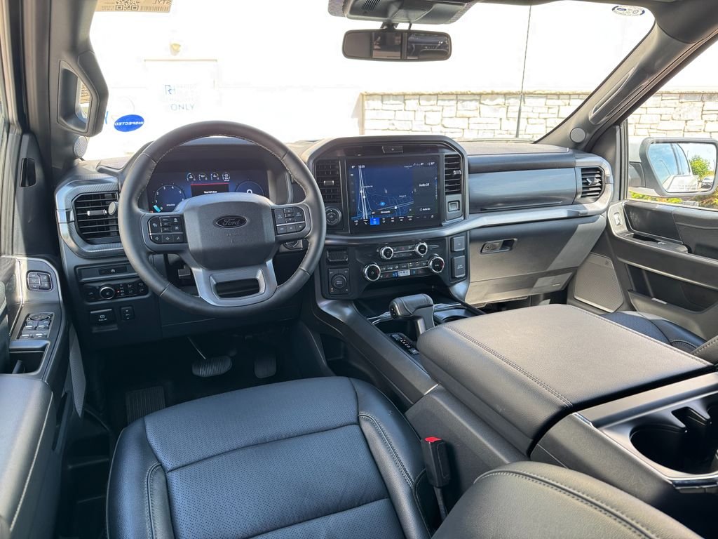 2025 Ford F-150 Lariat - Photo 17