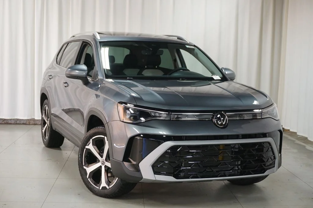 New 2026 Platinum Gray Volkswagen 1.5T SEL image 4