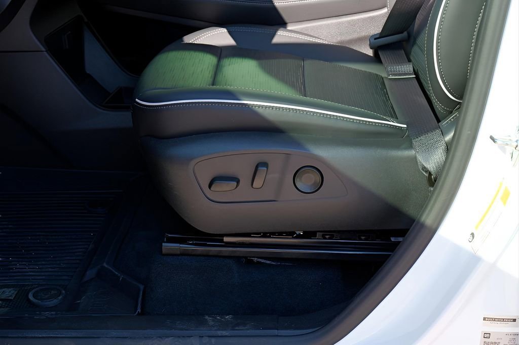 2026 Buick Enclave Sport Touring - Photo 14