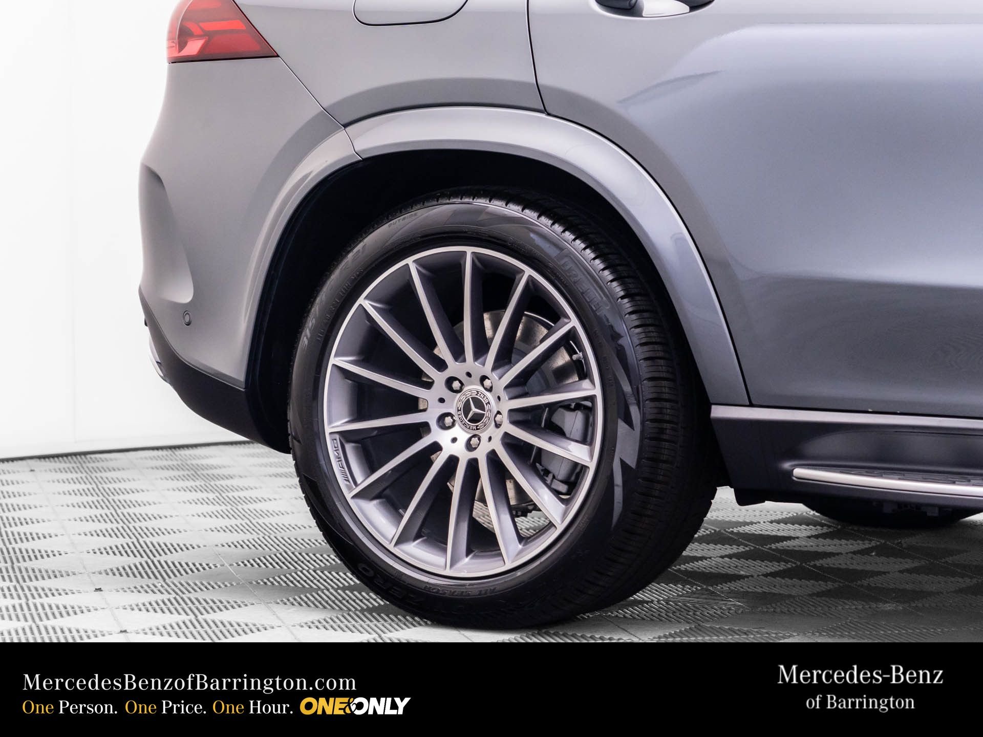 New 2026 Selenite Grey Metallic Mercedes-Benz GLE 450 image 41