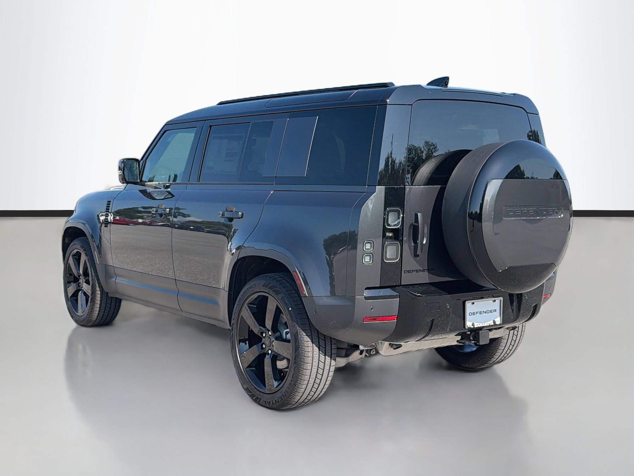 New 2026 Carpathian Grey Land Rover S image 3
