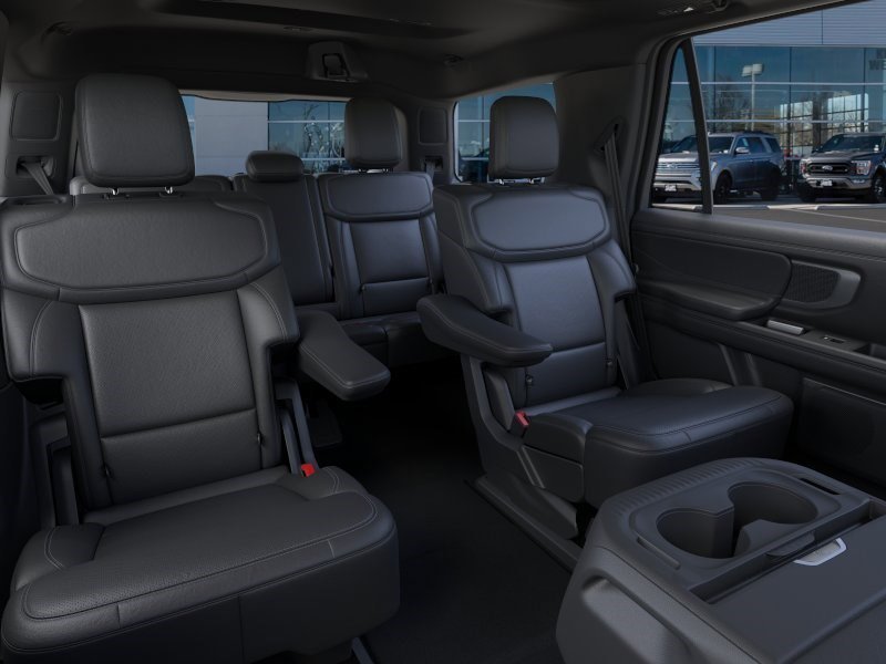 New 2026 Glacier Gray Metallic Tri-Coat Ford Platinum image 12