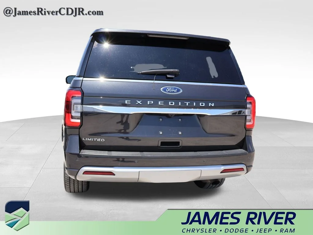Used 2024 Gray Ford Limited image 15
