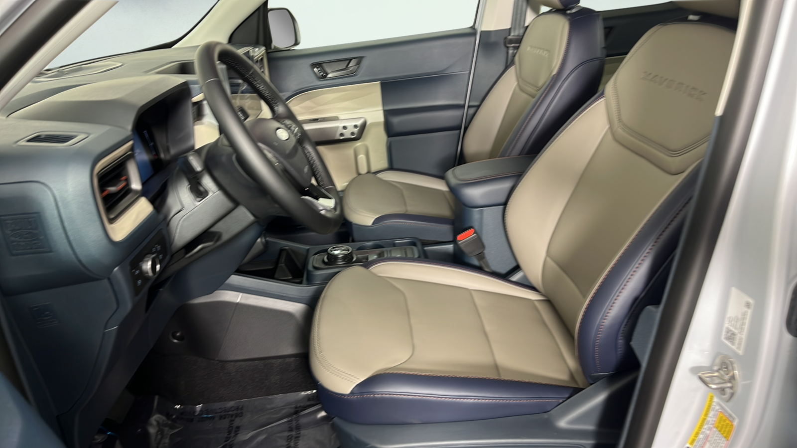 New 2026 White Metallic Ford Lariat image 15