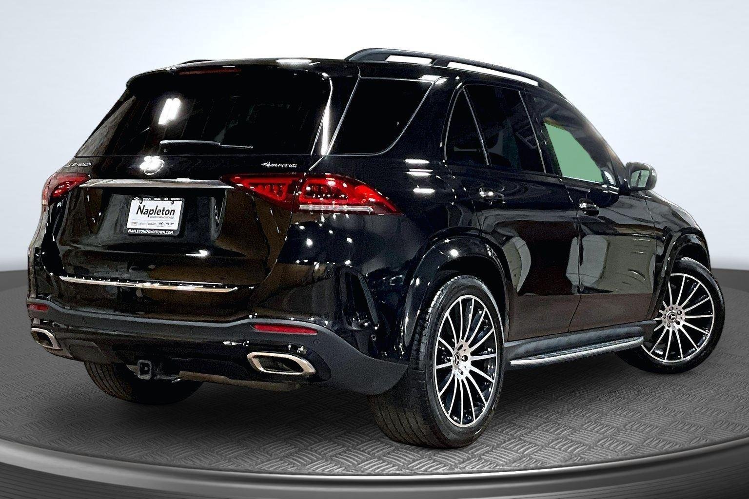 Used 2022 Obsidian Black Metallic Mercedes-Benz GLE 450 image 2