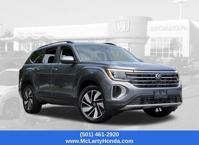Used 2024 Gray Volkswagen 2.0T SE w/Technology image 21