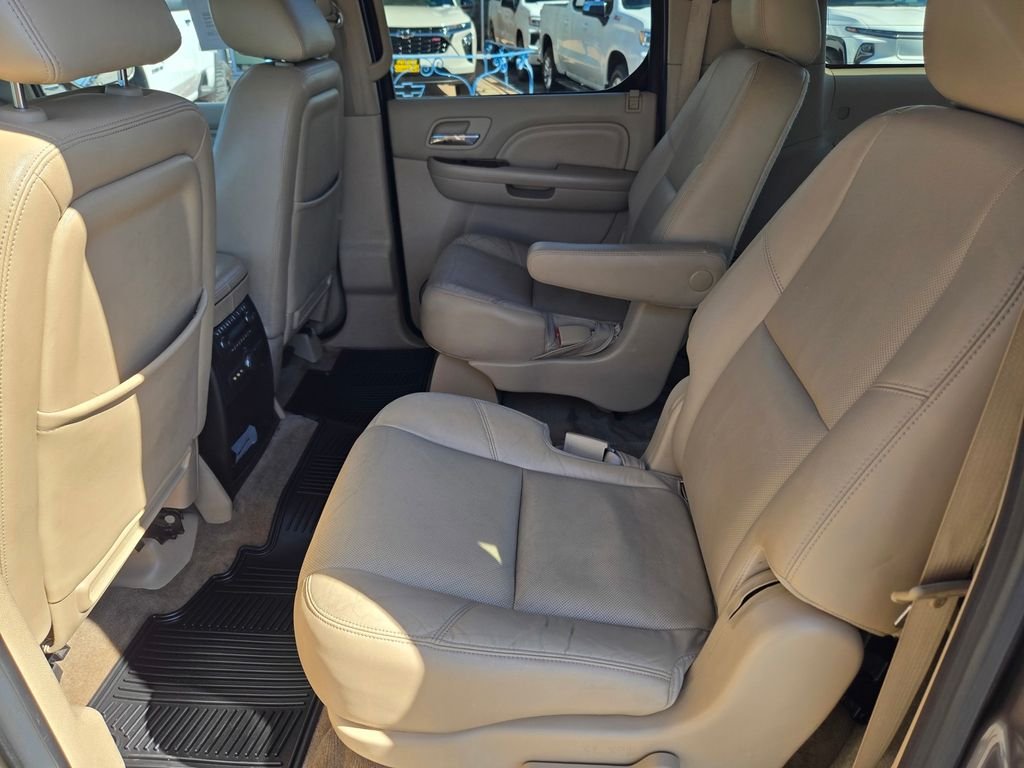 Used 2013 Gray Cadillac Premium image 10