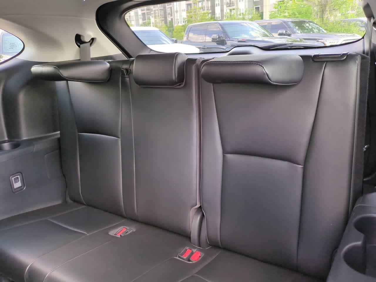 Used 2023 Wind Chill Pearl Toyota XLE image 13