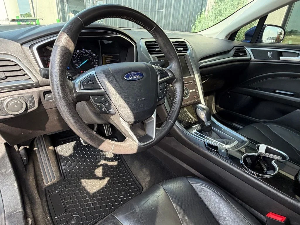 Used 2016 Blue Ford Titanium image 7
