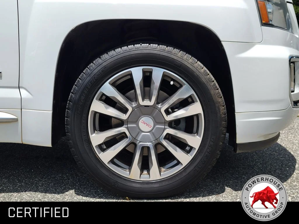 Used 2017 White GMC Denali image 11